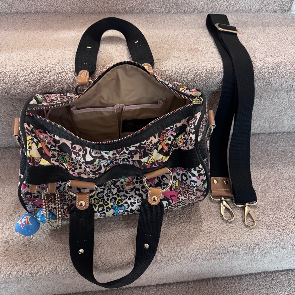 Rare LeSportsac x Tokidoki Leo Serena Nylon Boston Duffle Bug - Picture 6 of 9